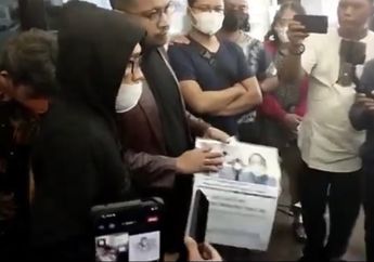 Polisikan Deolipa Yumara Gegara Isi Chat Angel Lelga, Ini Sosok Yonatan Nandar Youtuber yang Kerap Bikin Konten Sensitif, Foto Wajahnya Beredar