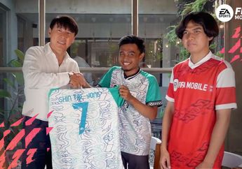 Momen Seru Meet n Greet Penggemar FIFA Mobile dengan Shin Tae-yong