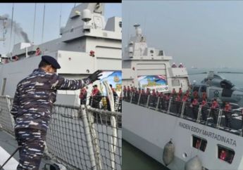Geladak KRI Frans Kaisiepo Jadi Pijakan, Pangkoarmada II Lepas KRI R.E. Martadinata-331 Ikuti Latma Kakadu 2022, Begini Pesannya Saat Kirimkan Pasukan ke Australia