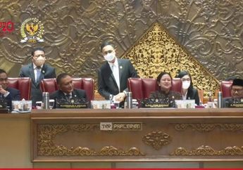 Rakyat Kepung DPR Tolak Harga BBM Naik, Puan Maharani Justru Sumringah Dapatkan Kejutan Ulang Tahun saat Sidang Paripurna: Kami Belum Tentukan Sikap!