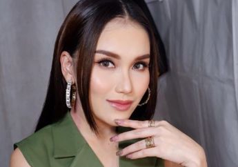 Persilakan Para Pria untuk Bergoyang Sambil Memegang Pinggulnya, Tak Cuma Hamil Duluan dengan Enji Baskoro, Masa Lalu Ayu Ting Ting yang Selama Ini Dikubur Akhirnya Bocor Juga