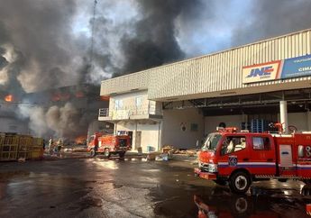 Viral di Medsos Gudang JNE di Cimanggis Depok Terbakar, Begini Nasib Paket-Paket Konsumen