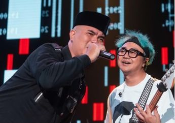 Thomas Ramdhan Banting Bass Depan Ahmad Dhani pas Ahmad Band Manggung di Malaysia, Emosi?