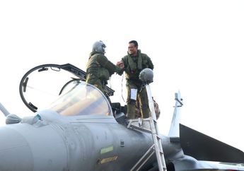 Lulusan AAU Bapaknya Mantan Bupati, Anggota TNI AU yang Berhasil Terbang Backseat di Rafale Ternyata Perwira Tinggi, Ini Sosoknya yang Sudah 1000 Jam Tunggangi F-16 Milik NKRI
