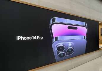 (Foto) Suasana Antre Pembeli iPhone 14 di Apple Orchard Singapura