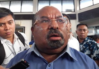 Hendak 'Kabur' ke Singapura, Jokowi Minta Lukas Enembe Hormati Panggilan KPK