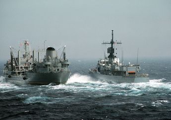 Mendadak Kapal Penjelajah Rudal China Bergabung dengan Kapal Perang Rusia di Wilayah Dekat Amerika, Apa yang Terjadi?