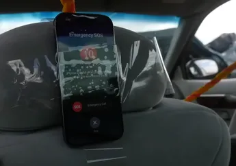Uji Langsung Fitur Deteksi Kecelakaan iPhone 14, Youtuber Nekat!
