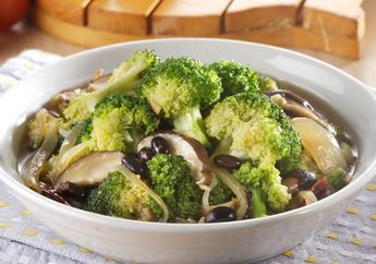 Resep Vegetarian Sehat Dan Pasti Nikmat, Resep Cah Brokoli Jamur Hioko Ini Jawabannya