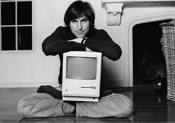 Tim Cook dan Beragam Apple Fanboy Mengenang 11 Tahun Steve Jobs Meninggal