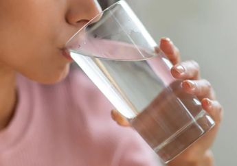 Aturan Minum Air Putih Sesuai Berat Badan, Jangan Asal Minum, Begini Cara Hitungnya Agar Dapat Manfaat Optimal
