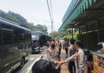 Timingnya Pas, Ratusan Pejabat Polri Dipanggil Presiden Saat Sosok Kapolda Jatim Ditangkap Karena Narkoba