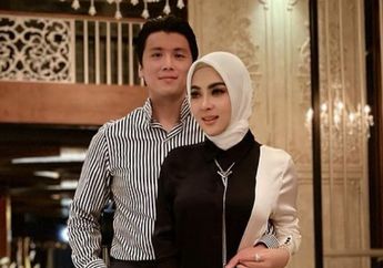 Ramalan Artis Soal Kehancuran Pernikahannya bak Jadi Kenyataan! Syahrini Justru Pilih Masa Bodoh, Istri Reino Barack Sibuk Nikmati Hidup Pamer Pakai Barang Mewah Ini, Harganya Buat Geleng-geleng Kepala