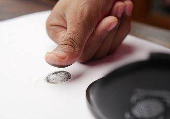 Potensi Jodoh Mendekat! Inilah 5 Arti Kedutan Ibu Jari Tangan Kiri Menurut Primbon Jawa