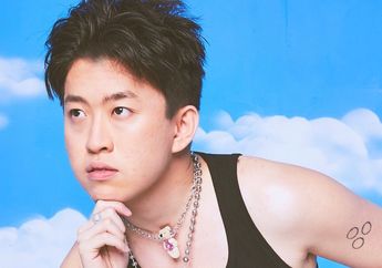 Luapkan Rasa Khawatir, Rich Brian Gandeng $NOT Rilis Single Baru 'Vivid'!