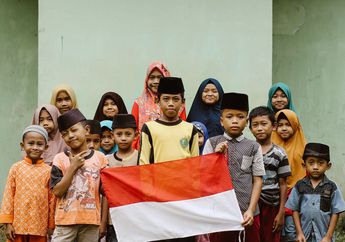 Sebutkan Contoh Perilaku Positif yang Menunjukkan Taat Norma dan Kesepakatan?