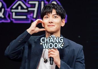 Momen Ji Chang Wook Belanja di Indomaret, Pamer Minuman Kesukaannya yang Ternyata Produk Lokal