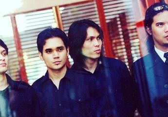 ‘Pupus’ Milik Dewa 19 Berhasil Menangkan Throwback Hits of the Year dalam Indonesian Music Awards