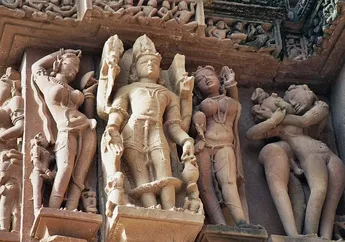 Tilik Lebih Jauh Tips Menarik Pasangan ala Kitab Kuno Kama Sutra