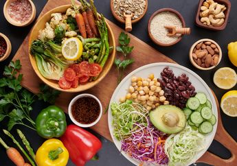 8 Makanan yang Memperlambat Tanda-Tanda Penuaan, Dijamin Enak
