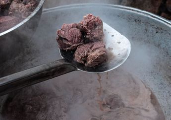 Bukan Kotoran, Ternyata Buih pada Kaldu Daging Berasal dari Bahan Ini