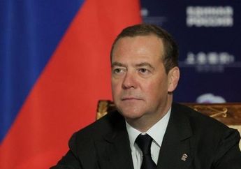 Sudah Dilihat 25 Juta Kali di Twitter, Viral Ramalan Mantan Presiden Rusia Dmitry Medvedev Sebut Jerman-Perancis Perang hingga Ukraina Akan Bubar di 2023, Elon Musk: Prediksi Paling Absurd