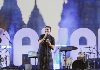 Rayakan 11 Tahun Berkarier, Tulus Gelar Tur 'Manusia 2023' di 11 Kota!