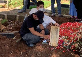 Innalillahi Wa Innailaihi Rojiun, Artis Serba Bisa Ini Meninggal Dunia Usai Lawan Virus Berbahaya, Sempat Kesal Saat Dibawa ke Rumah Sakit Namun Kondisinya Sudah Memprihatinkan