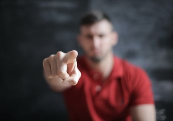 Bagaimana Cara Mengikis Prasangka (Prejudice), Stereotyping, dan Fanatisme Agama yang Berlebihan?