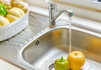 2 Bahan Simple dan 7 Langkah Mudah Cegah Sink Mampet di Dapur Kecil Minimalis