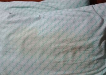 Cara Mencuci Bantal yang Benar dengan Mesin Cuci, Mudah dan Praktis untuk Kembalikan Bantal Seperti Baru