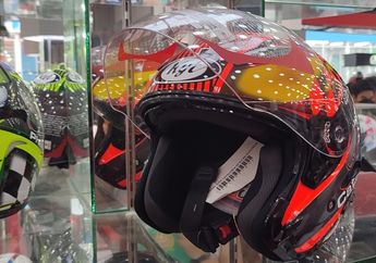 Tips Harian Motor Matic, Cara Gampang Rawat Kaca Helm Berdebu