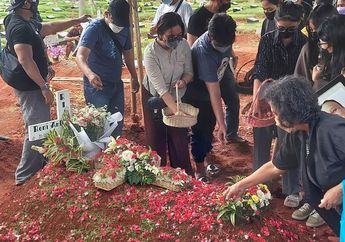 Innalillahi Wa Innailaihi Rojiun, Komedian Kondang Ini Meninggal Mendadak Terduduk Tanpa Disadari Orang, Penyakit Ini Gerogoti Tubuhnya Sejak Lama