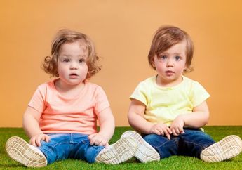 Kumpulan Nama Bayi Perempuan Kembar Cantik, Bermakna Suci dan Mulia