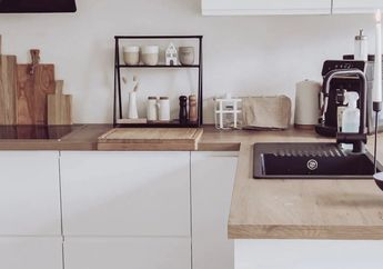 Rajin Bebersih Habis Makan, Cara Termudah Bikin Dapur Sempit Tetap Rapi, Fotonya Dijamin Apik