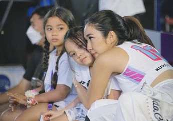 Potret Mesra Gisel dengan Gading Makin Sering Muncul, Gempi Justru Terlihat Murung, Netizen Sampai Cemas
