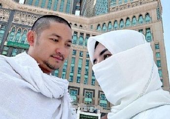 Beda Nasib? Angga Wijaya Tunangan Saat Dewi Perssik Dikabarkan Putus