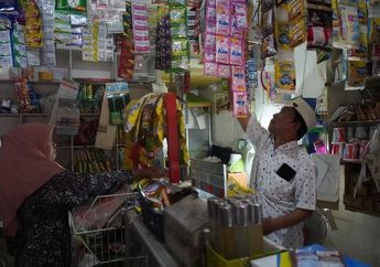 5 Fakta Unik Berbelanja di Warung Madura, Mulai Penjaga Toko yang Ganti-ganti Setiap Tahun Sampai Tidak Pernah Pasang Nama Toko