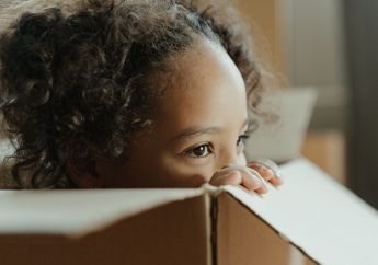 7 Ide Permainan Kreatif yang Bisa Diberikan untuk Berperan Sama Dukung Tumbuh Kembang Anak