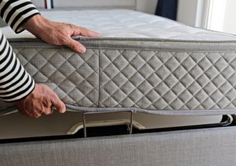 Tak Perlu Dijemur, Kalau Mau Bau Tak Sedap di Kasur Spring Bed Lenyap, Coba Taburkan 1 Bahan Dapur Ini Saja