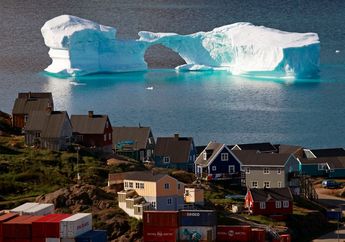 Perubahan Iklim, Lapisan Es Masif Greenland Mencair Secara Permanen