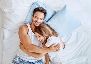 Anti Sakit! 5 Gaya Berhubungan Intim Bagi Pengantin Baru Agar Mudah Klimaks