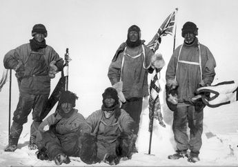Robert Falcon Scott dan Rentetan Bencana Ekspedisi Antarktika