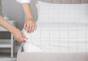 Bukan Gunakan Pelembut, Cara Mertua Bikin Sprei Jadi Lembut Meski Bertahun-tahun Dipakai Ternyata Pakai Air Cucian Beras, Memangnya Bisa?