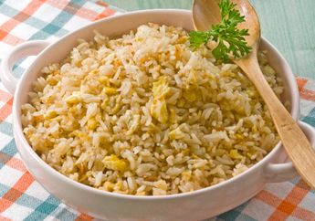 Cara Ampuh Hilangkan Lapar Di Malam Hari, Bisa Santap Resep Nasi Goreng Bawang Putih Enak Dan Praktis Ini