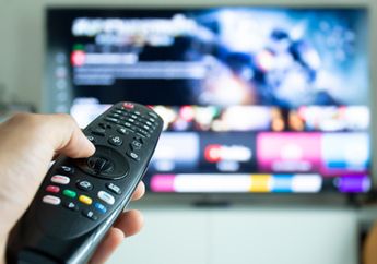 Tips Menghemat Listrik Saat Menonton TV di Rumah, 1 Tombol di Remote Ini Rahasianya