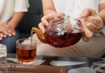 Bukan Pakai Air Mendidih, Cara Seduh Teh yang Tepat Ternyata Begini, Hasilnya Bisa Kental dan Wangi