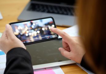Ternyata Menyebarkan dan Nonton Video Mesum Bisa Kena Hukuman Penjara!