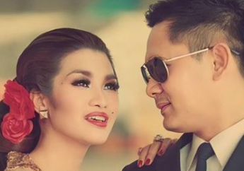 Fitri Carlina LDR dengan Suami saat Progam Hamil, Sang Pedangdut Menangis saat Lepas Hendra Sumendap ke Timur Tengah: Berusaha untuk Kuat