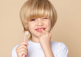 Konsumsi Makanan Bergizi Saja Gak Cukup, Ini Rekomendasi Vitamin untuk Gigi dan Gusi Anak